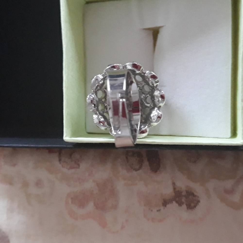 Nwot Designer's Swarowski Elements Adjustable Rin… - image 2